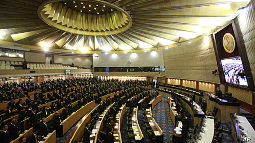 In Thailand Parliament Endorses Referendum Bill To Allow Rewriting Of 